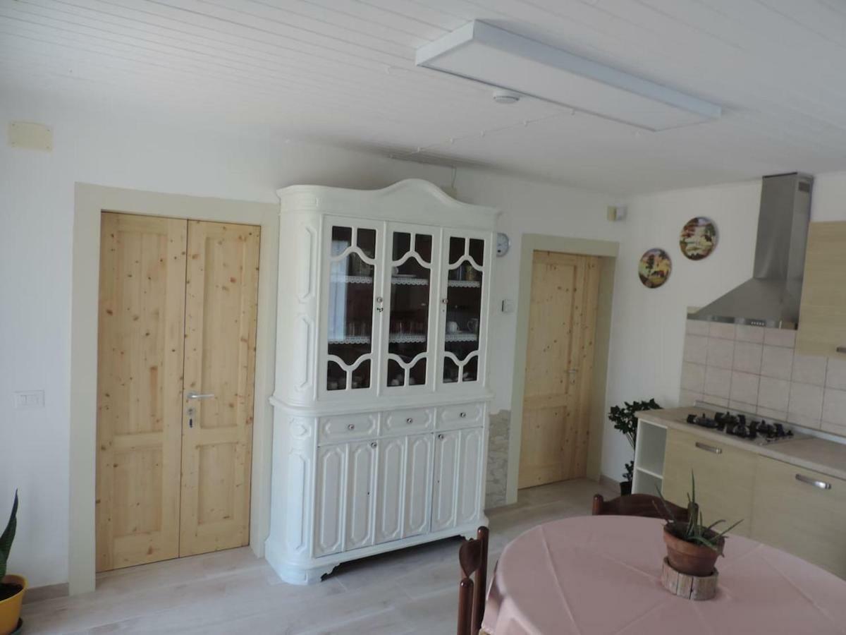 Casa Rossa Apartment Pianzano Luaran gambar